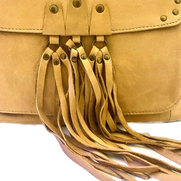 DAY&MOOD Alexis Xbody Bag Tote Shoulder Bag  Adjustable Camel Fringe Accents NWT - Picture 3 of 13
